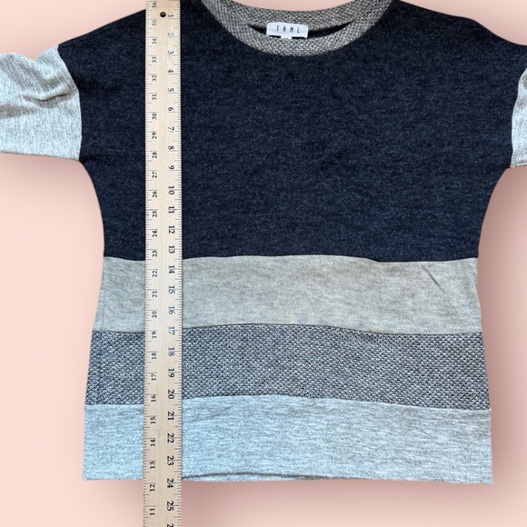 THML Sweater - Picture 10 of 11